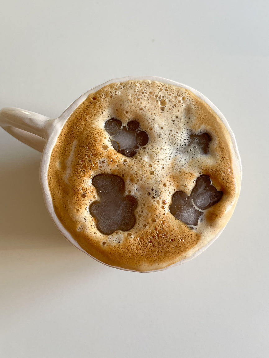 Taza corazones negros
